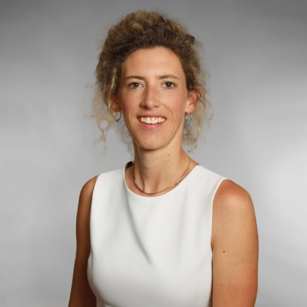 Dr. med. Clara Friederike Schöll, Fachärztin für Innere Medizin und Weiterbildung Kardiologie, Cardiologicum Herzklinik Ulm